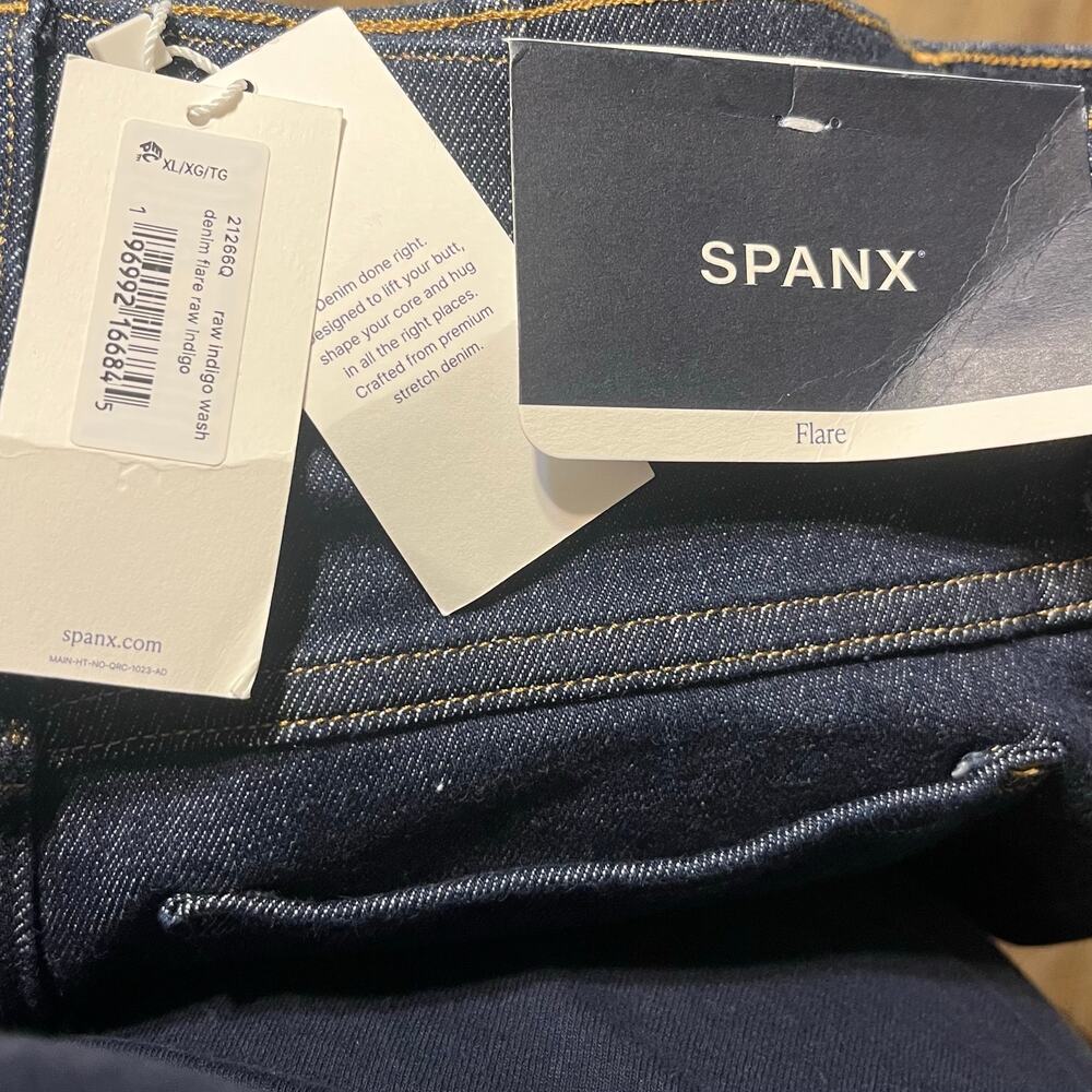 SPANX Everywear Flare Denim Jeans Women's XL P Raw Indigo Dark Wash Tummy Tamer - Picture 5 of 9